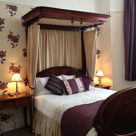Ascot House-3