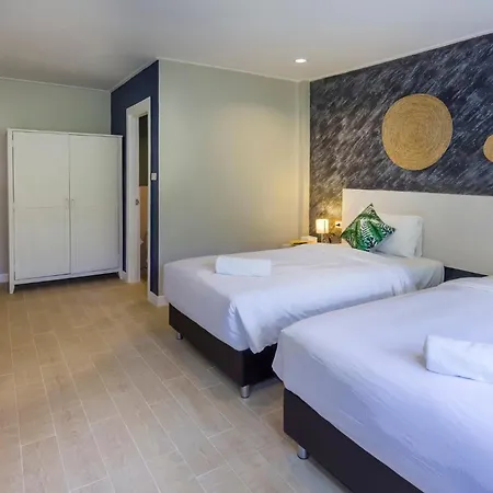 Let'S Hyde Pattaya Resort & Villas - Pool Cabanas-2