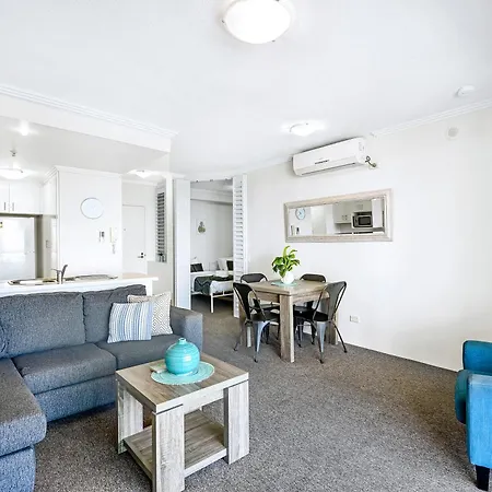 Crystal Bay On The Broadwater-2