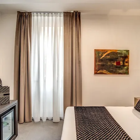 Little Queen Suite-2
