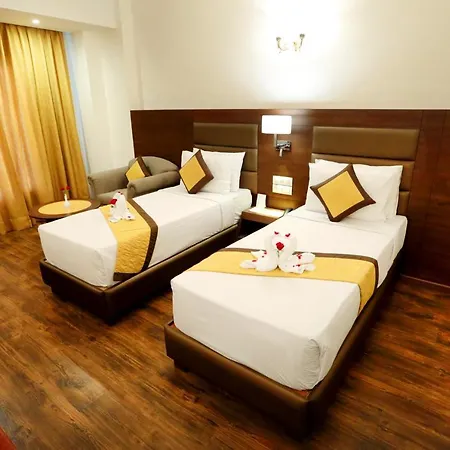 Hotel Meraden Grand-2