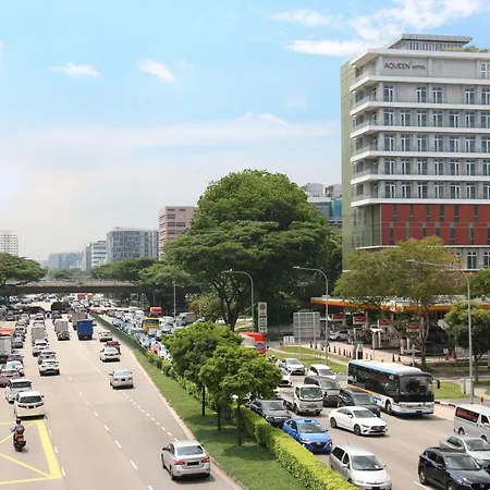 Aqueen Hotel Paya Lebar-3