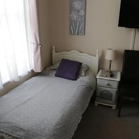 Cornubia Guest House-3