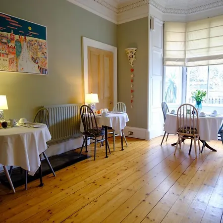 Kingsway Guest House-2