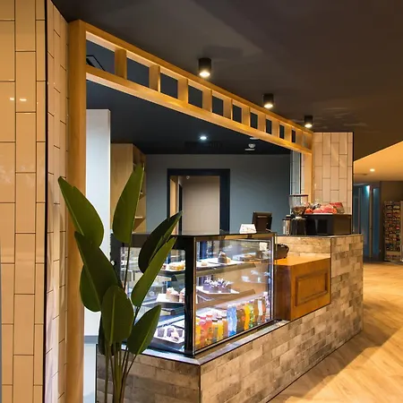 Woodroffe Hotel-3