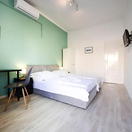 Chesscom Guesthouse-3