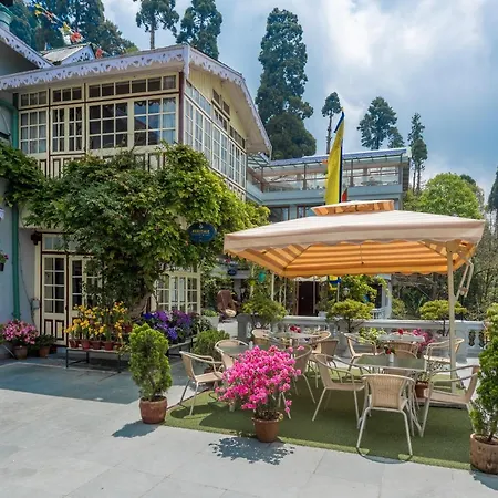 Udaan Dekeling Resort Darjeeling-3