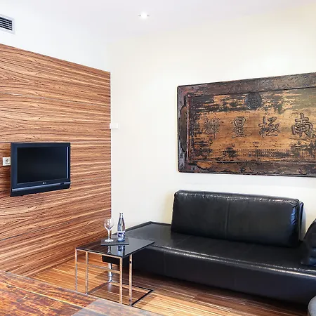 Hotel Gran Derby Suites, A Small Luxury Hotel Of The World-3