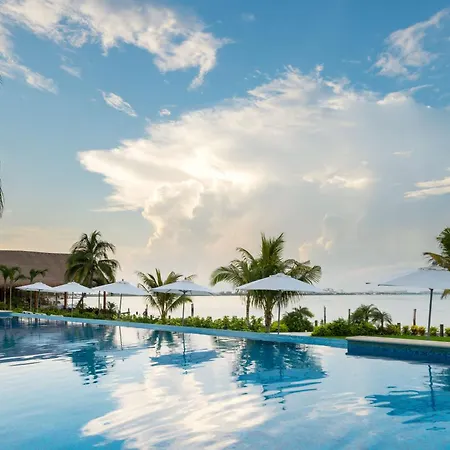 Real Inn Cancun-3