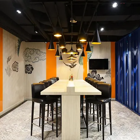 Holiday Inn Express Bangkok Sukhumvit 11 By Ihg-3