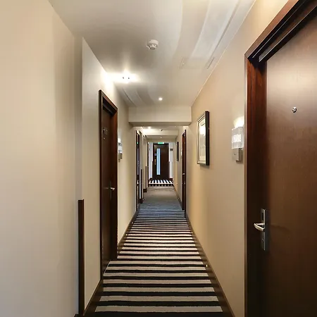 Park Grand Lancaster Gate-2