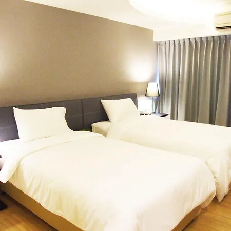 Grand Tower Inn Sathorn Hotel-3