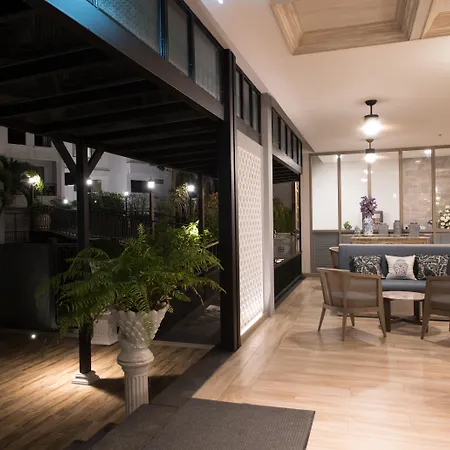 Sawaddi Patong Resort & Spa By Tolani-3