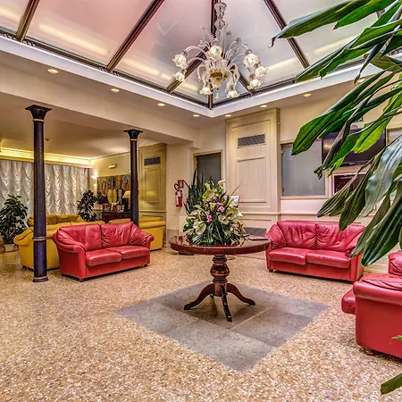 Hotel Bella Venezia-2