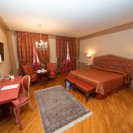 San Luca Palace-3