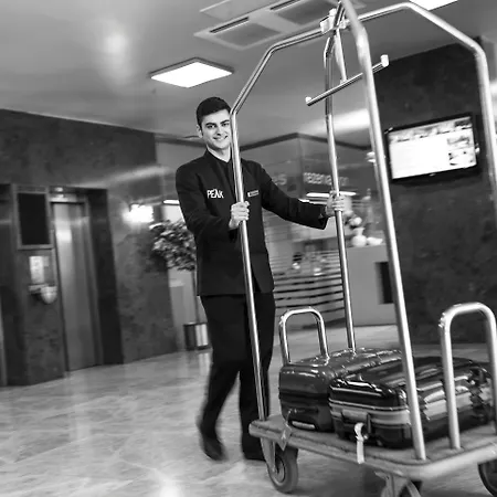 Ramada By Wyndham Istanbul Pera-3