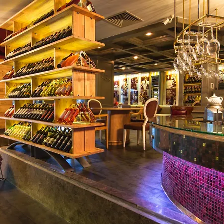 Ramada By Wyndham Istanbul Pera-2