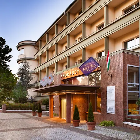 Mamaison Hotel Andrassy Budapest-3