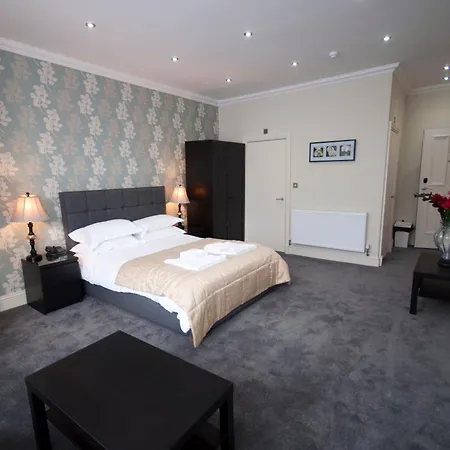 Palmerston Suites-3