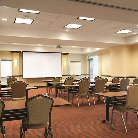 Hyatt Place Milwaukee Airport-2