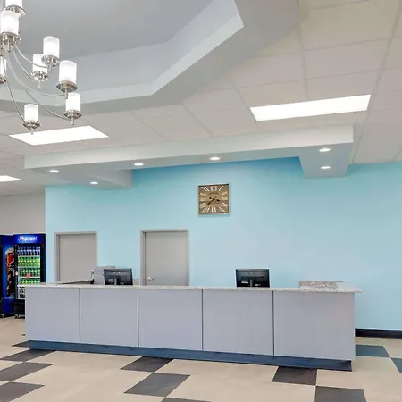 Howard Johnson By Wyndham Florence-2