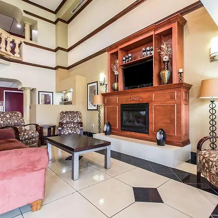 Comfort Suites Bakersfield-3