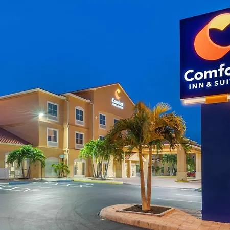 Comfort Inn & Suites Fort Myers Airport-2