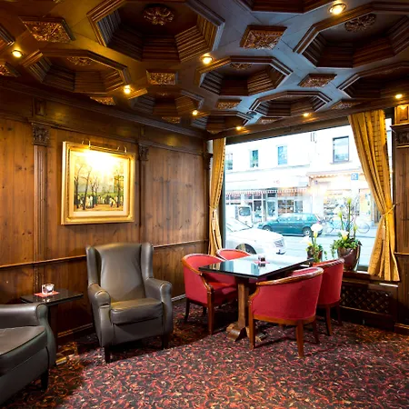 King'S Hotel First-2