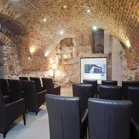Hotel Unicus Krakow Old Town - Destigo Hotels-3