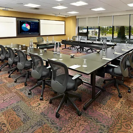 Wyndham Edmonton Hotel And Conference Centre-2