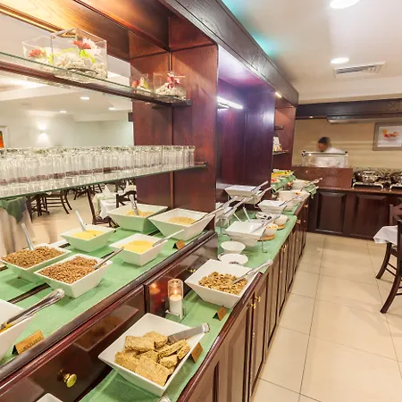 Courtyard Hotel Rosebank-3