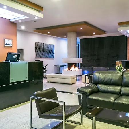 Hotel Regency Suites La Feria-2