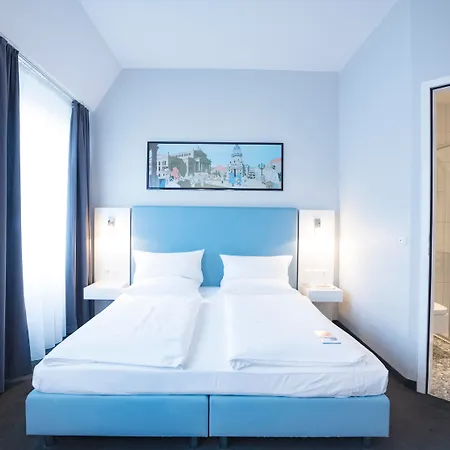 Garner Hotel Berlin - Checkpoint Charlie By Ihg-3
