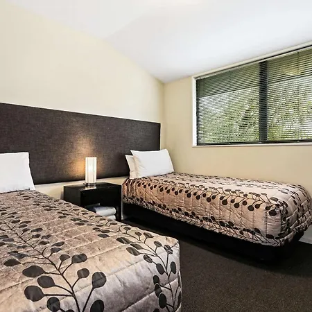 Quality Suites Amore-3
