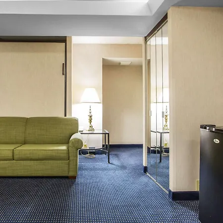 Quality Inn Schaumburg - Chicago Near The Mall-3
