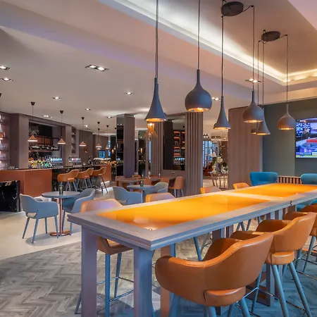 Clayton Hotel Charlemont Dublin City-2