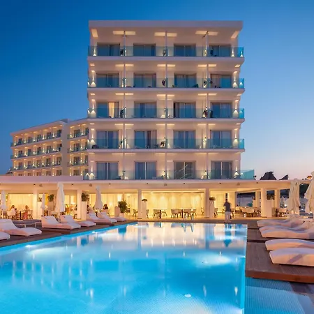 The Blue Ivy Hotel & Suites (Adults Only)-3