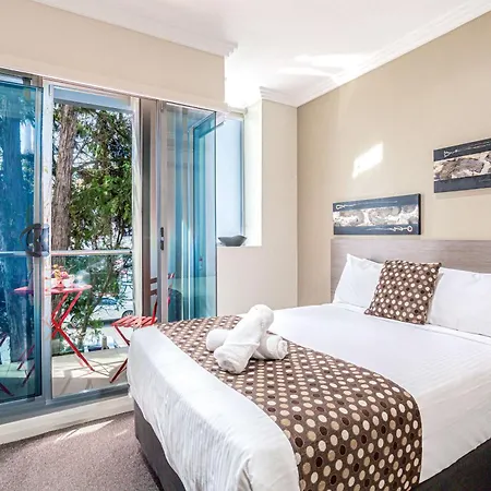 Best Western Plus Camperdown Suites-3