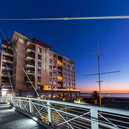 Oaks Glenelg Plaza Pier Suites-2