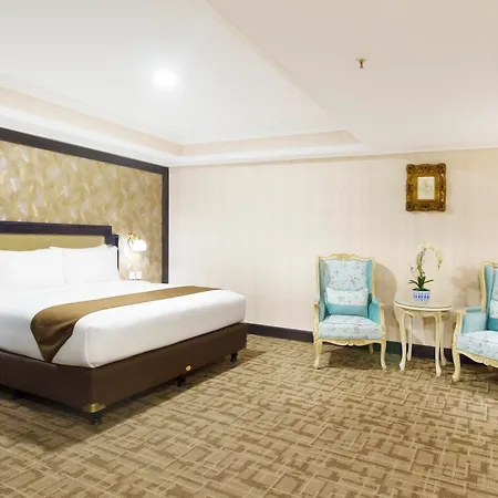 Golden Boutique Hotel Melawai-3