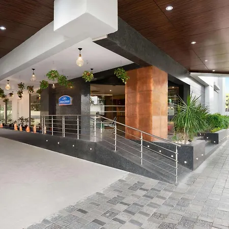 Howard Johnson By Wyndham, Kolkata Airport-2