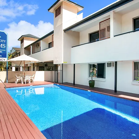 Cairns City Palms-3