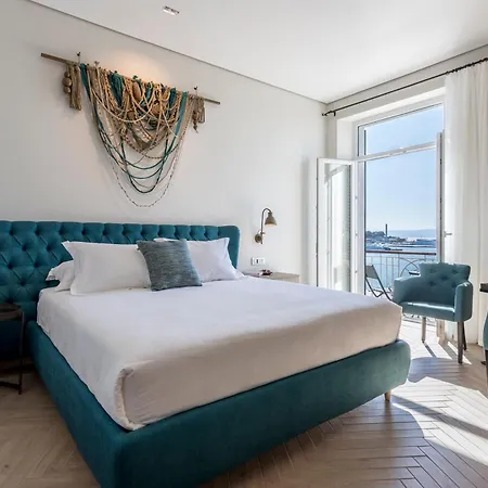 Seaview Luxury Retreat-3