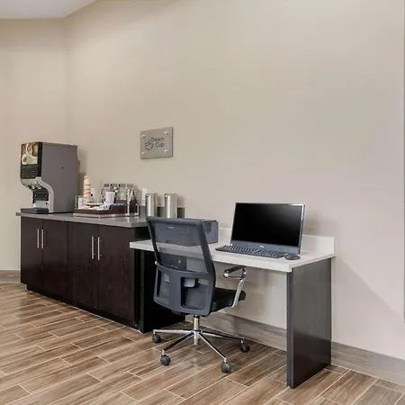 Mainstay Suites Bricktown - Near Medical Center-3