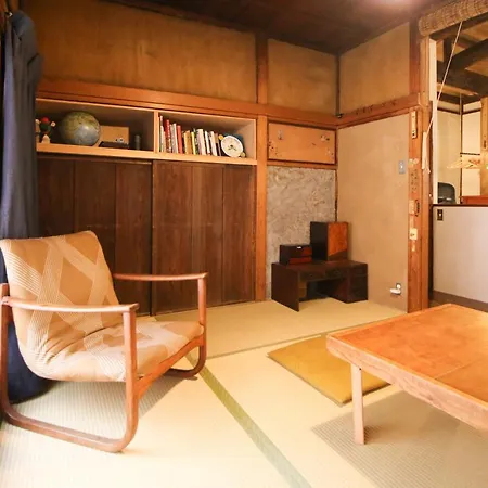 Tokyo Little House-3
