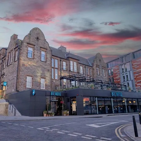 Brewdog Doghouse Edinburgh-3