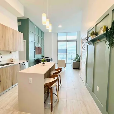 Sleek 2Bd 2Ba Condo In Miami Design District-2