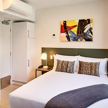 Sojourn Apartment Hotel - Ghuznee-2