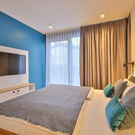 Aeronaut Service Apartments Powered By Pearl 1-2