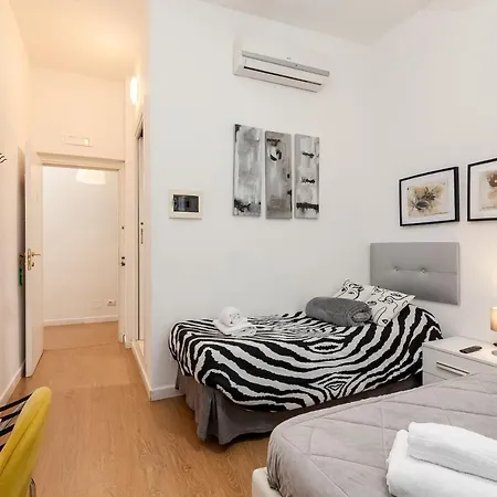 Julius Caesar Home-2